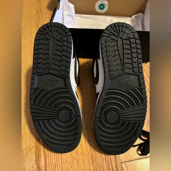 Air Jordan 1 Mid SE Men’s Size 9 Sold on Mercari - Picture 4 of 8